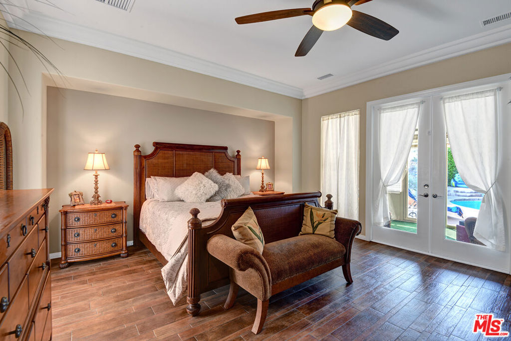 Versailles - Residential Lease