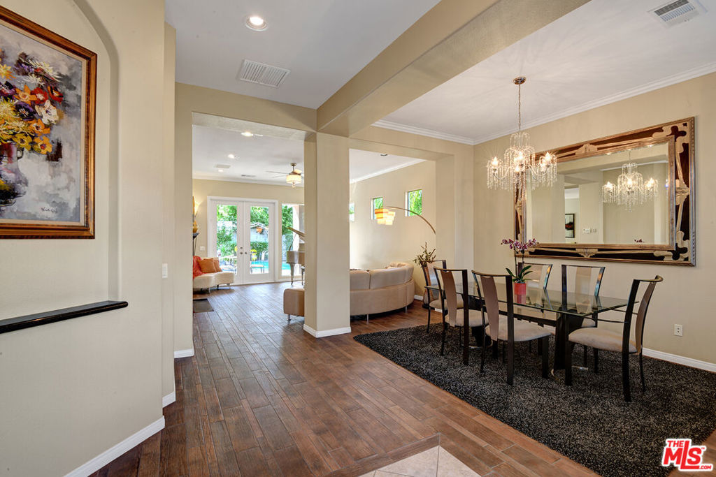 Versailles - Residential Lease