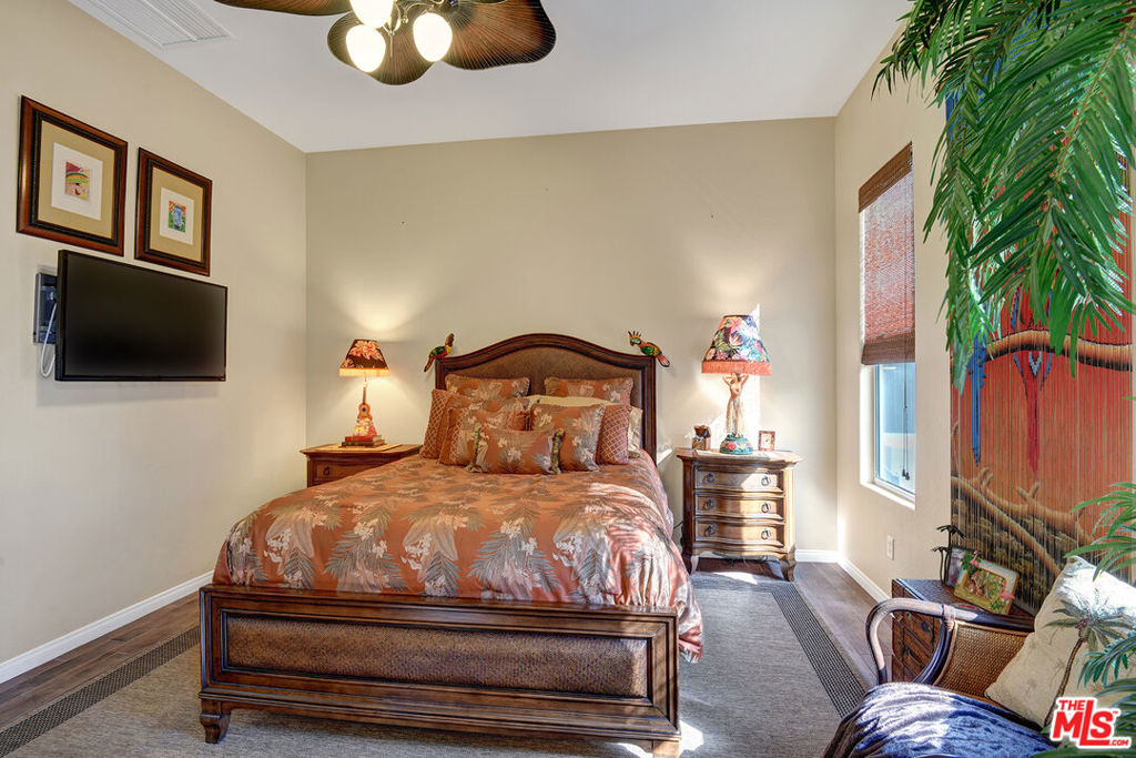 Versailles - Residential Lease