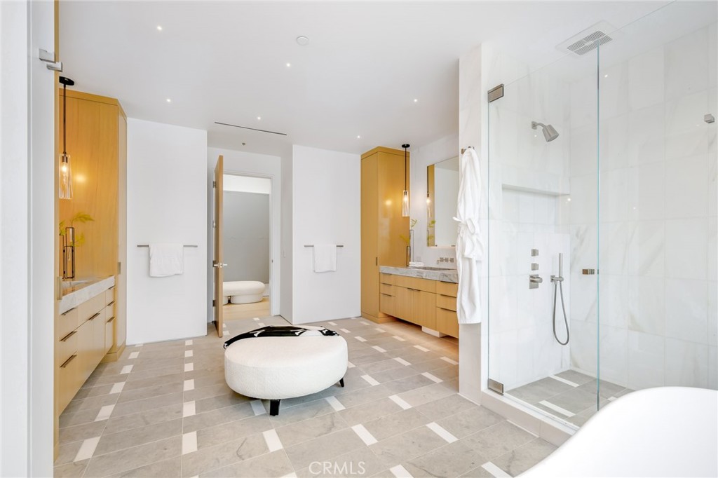 Harbor Island ""Drive"" (HIDC) - Residential