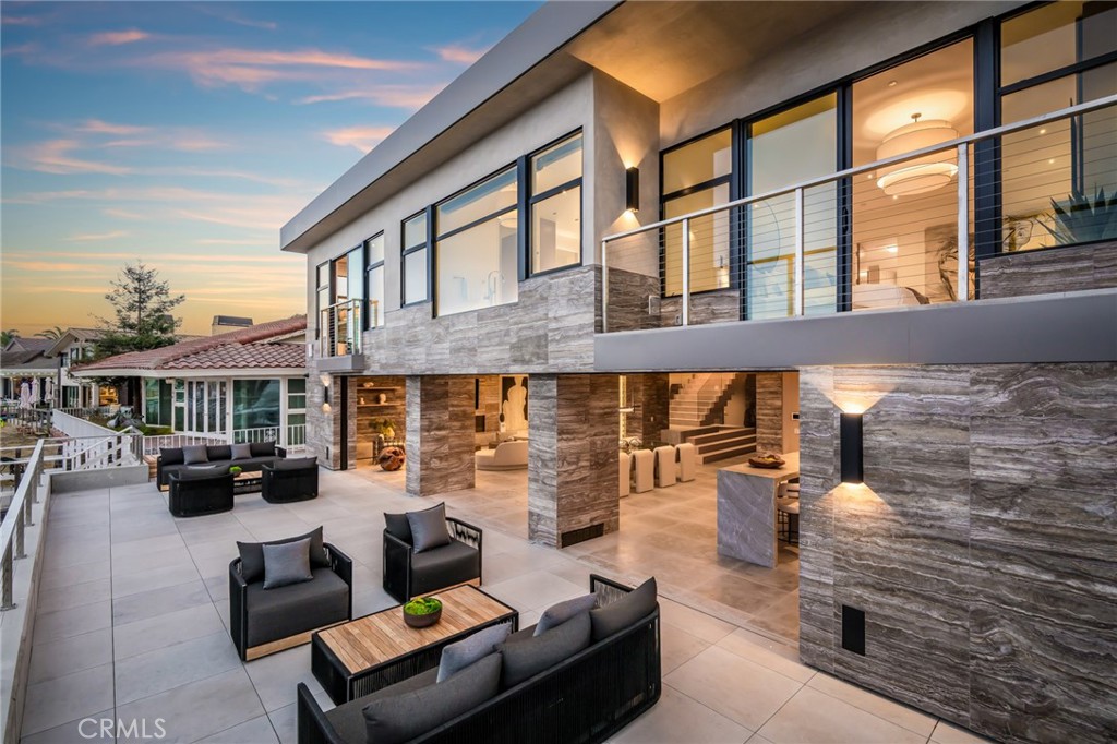 Harbor Island ""Drive"" (HIDC) - Residential