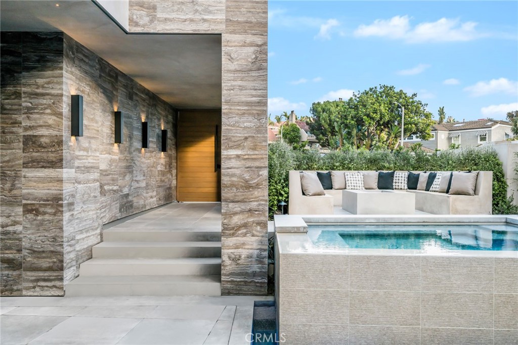 Harbor Island ""Drive"" (HIDC) - Residential