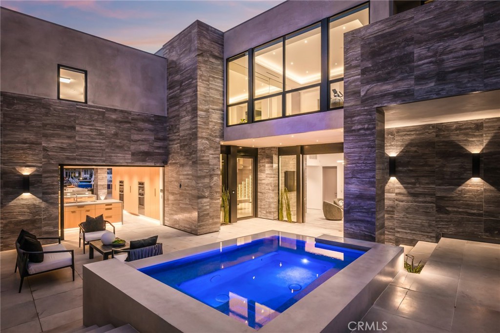 Harbor Island ""Drive"" (HIDC) - Residential