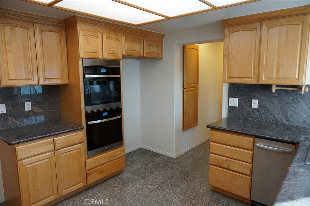 Properties 4 1200 Oakwood