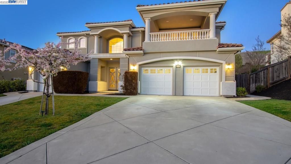 listing image 130728359407211872972