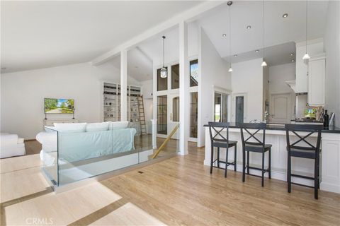 Photo of 14 Vista, Irvine, CA 92612 (MLS # OC25264315)