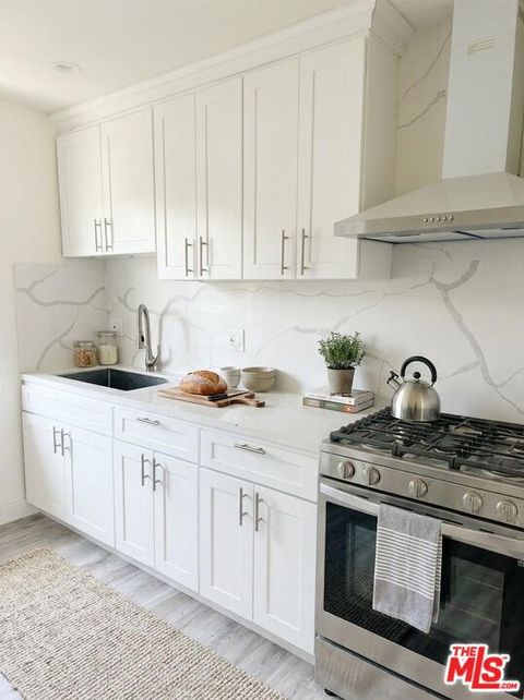 Tiny photo for 10218 Darby Avenue #4, Inglewood, CA 90303 (MLS # 26829731)