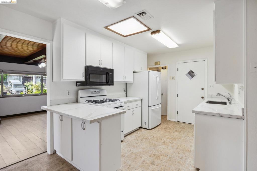 TARA HILLS - Residential