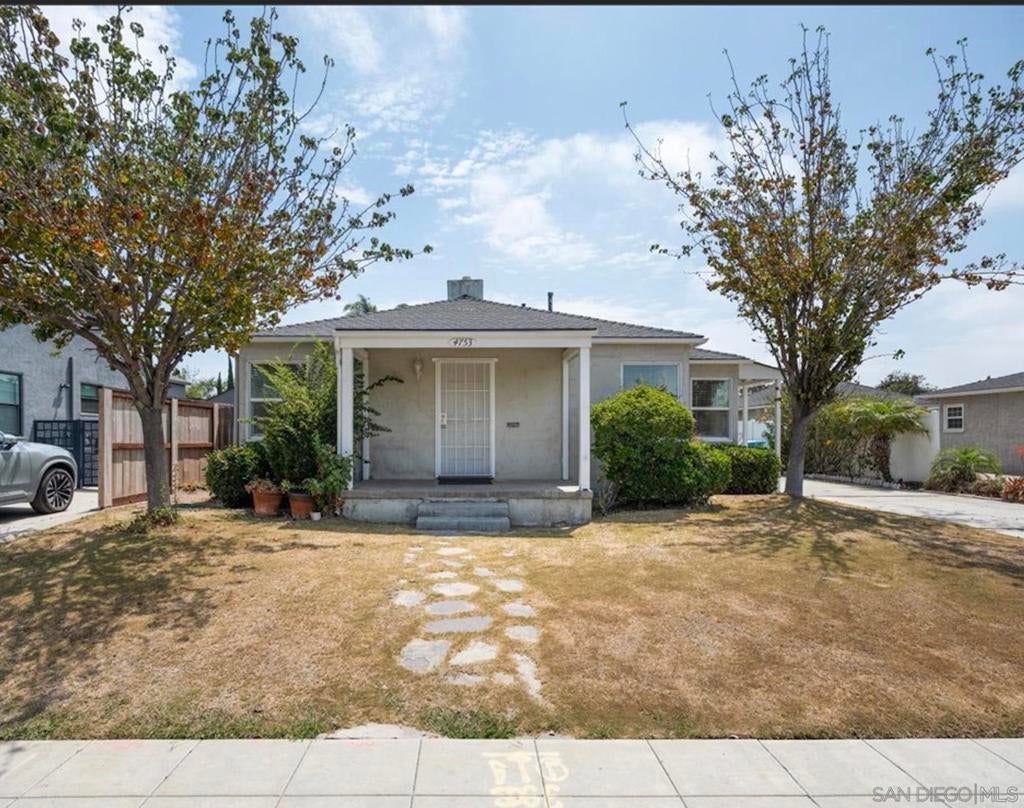 4753 50th St St, San Diego CA 92115