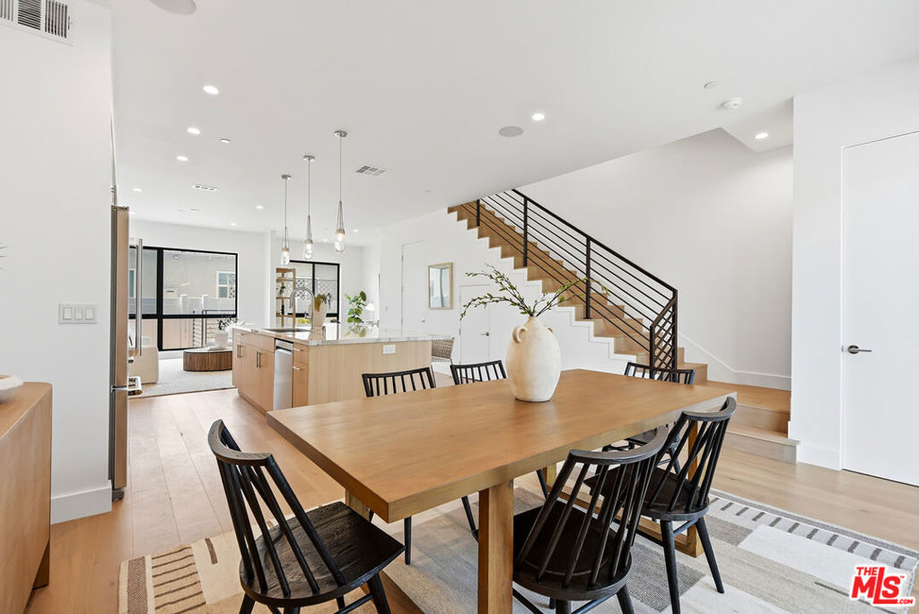 4095 Sawtelle Boulevard B