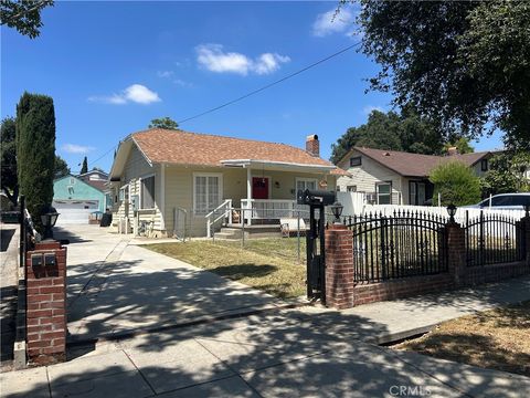 Photo of 67 N Oak AVE, Pasadena, CA 91107 (MLS # WS26105069)