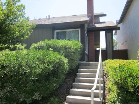 10706 Esmeraldas Dr San Diego CA 92124