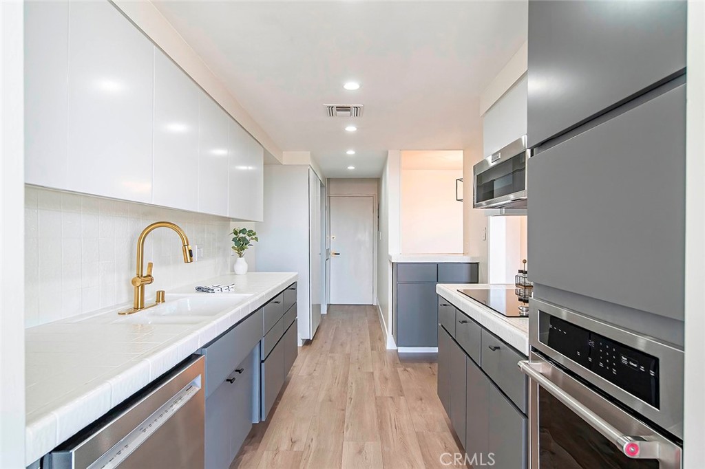 Naples (NA) - Residential Lease