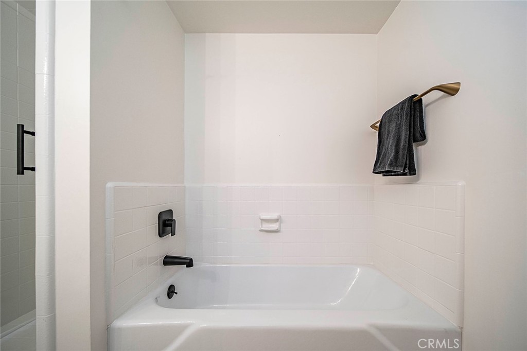 Naples (NA) - Residential Lease