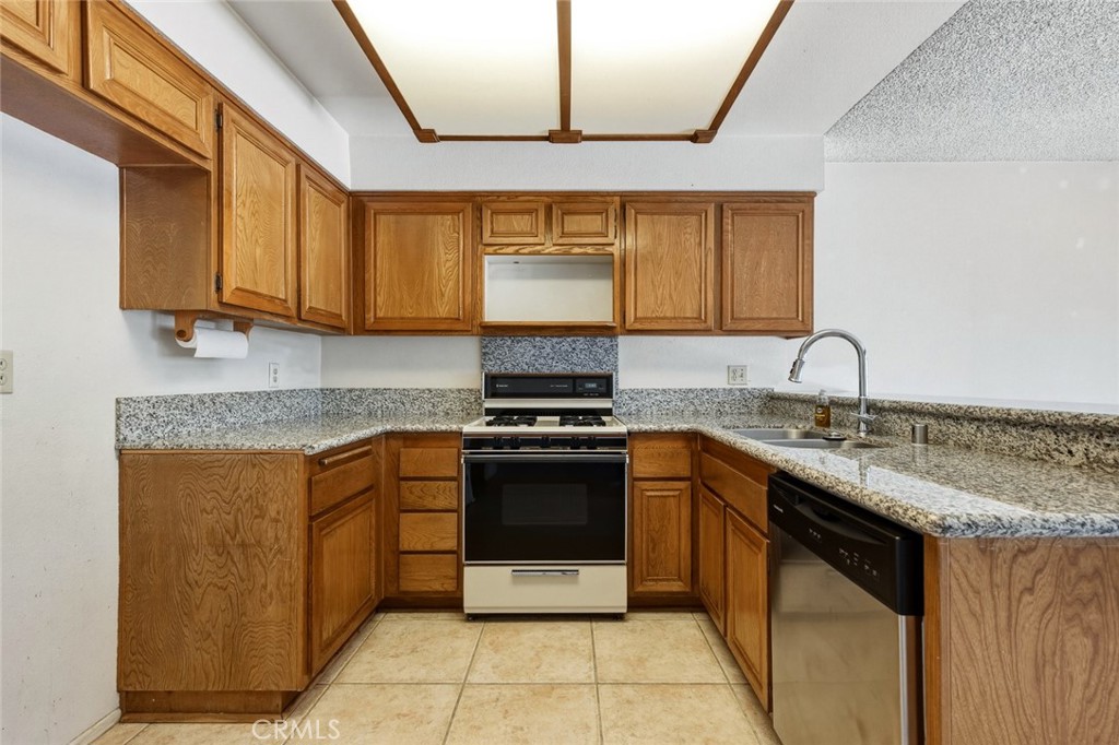 712 Briarwood