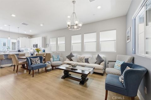Photo of 1642 Saratoga LN, San Pedro, CA 90732 (MLS # SB26102530)