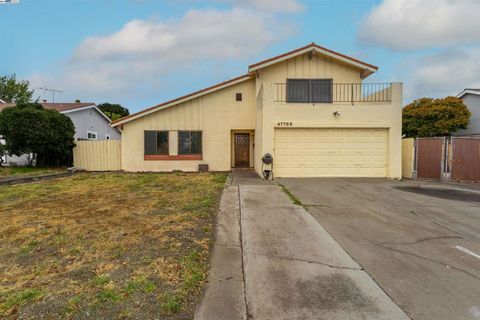 Photo of 47768 Wabana St St, Fremont, CA 94539 (MLS # 41113549)