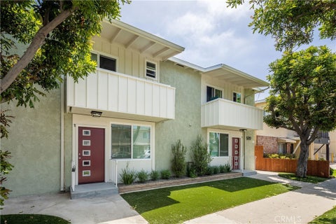 Photo of 520 Ohio Avenue, Long Beach, CA 90814 (MLS # SB26183865)