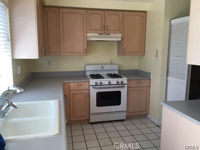 5085 Hampton Court