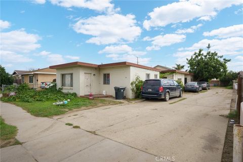 Photo of 320 N Oakley Drive #A & B, Santa Maria, CA 93458 (MLS # PI25230824) Photo of 320 N Oakley Drive #A & B, Santa Maria, CA 93458 (MLS # PI25230824)