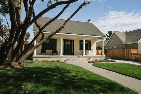 Photo of 584 N Plymouth Boulevard, Hancock Park, CA 90004 (MLS # TR26017464)
