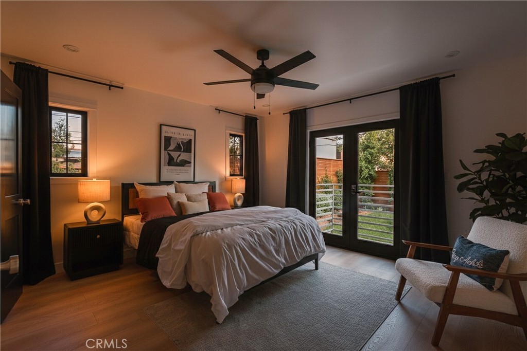 584 N Plymouth Boulevard