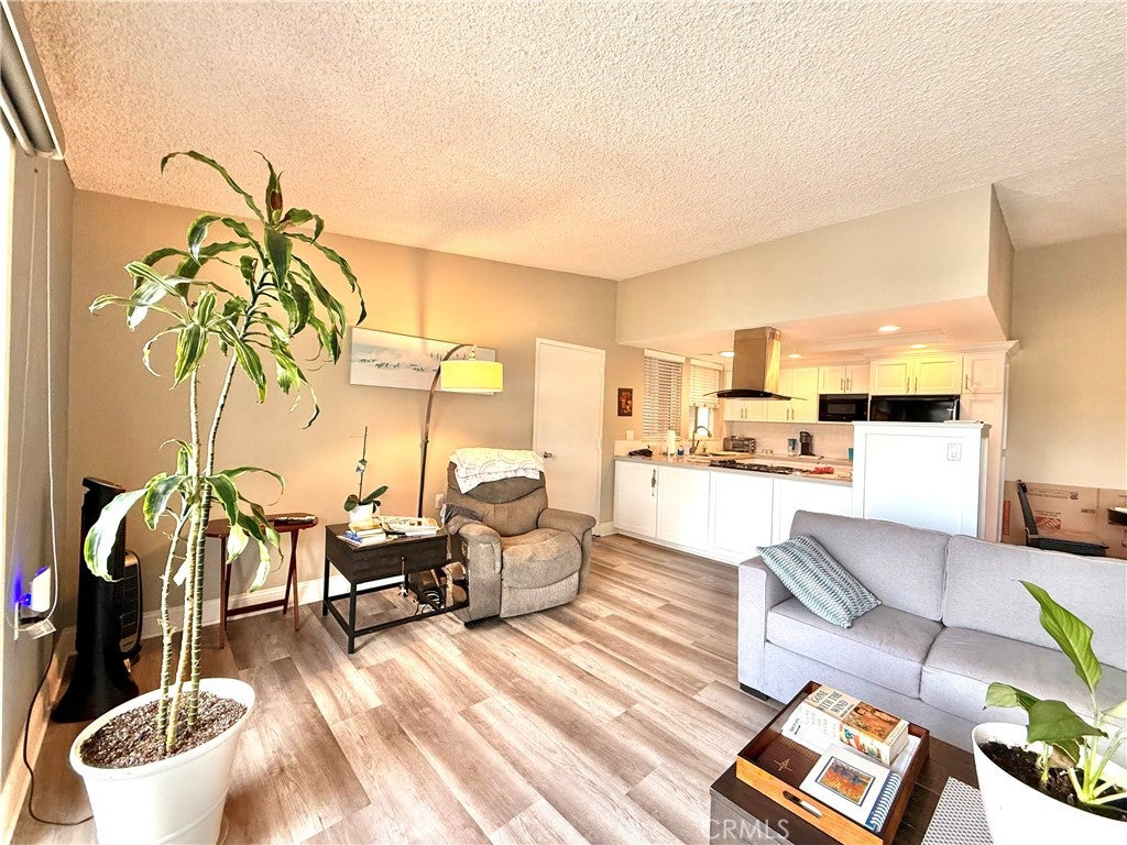 1860 McKinney Way 21J
