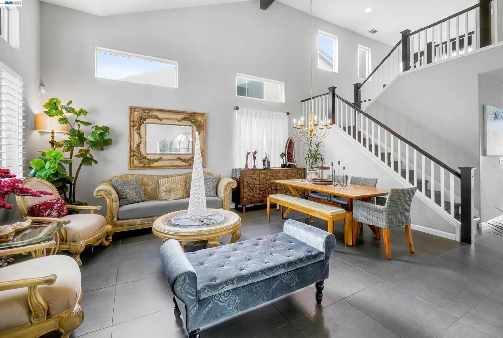 25085 Silverthorne Pl.