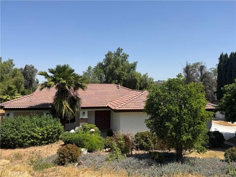 Photo of 16430 Everetts WAY, Riverside, CA 92504 (MLS # RS26098158)