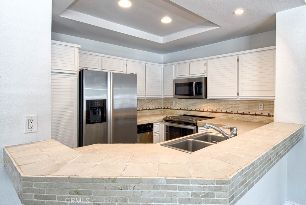80 Baycrest Court