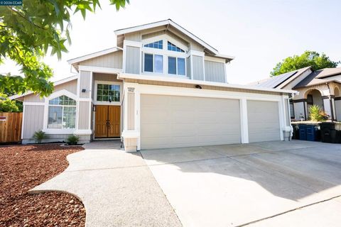 Photo of 4437 Deerfield Dr Dr, Antioch, CA 94531 (MLS # 41134653)