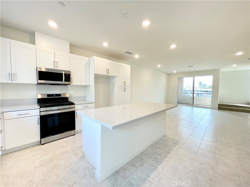 Anaheim West Townhomes (ANWS) - Residential Lease