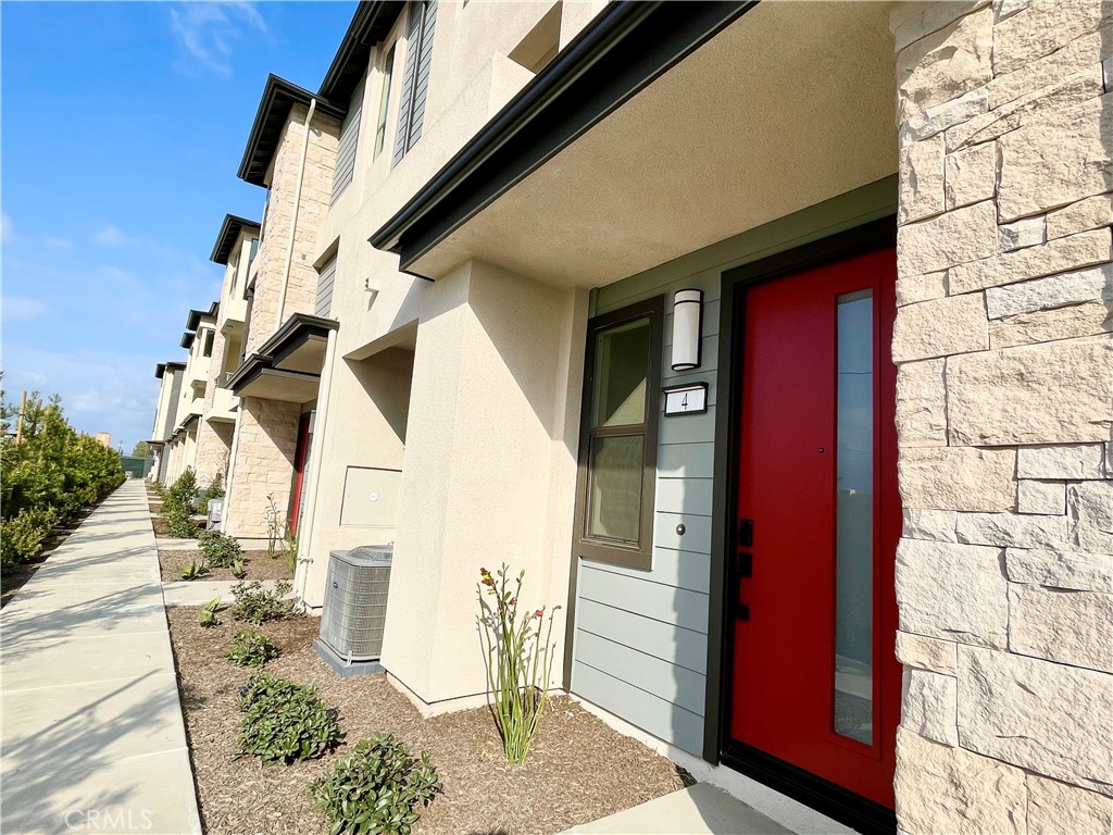 Anaheim West Townhomes (ANWS) - Residential Lease