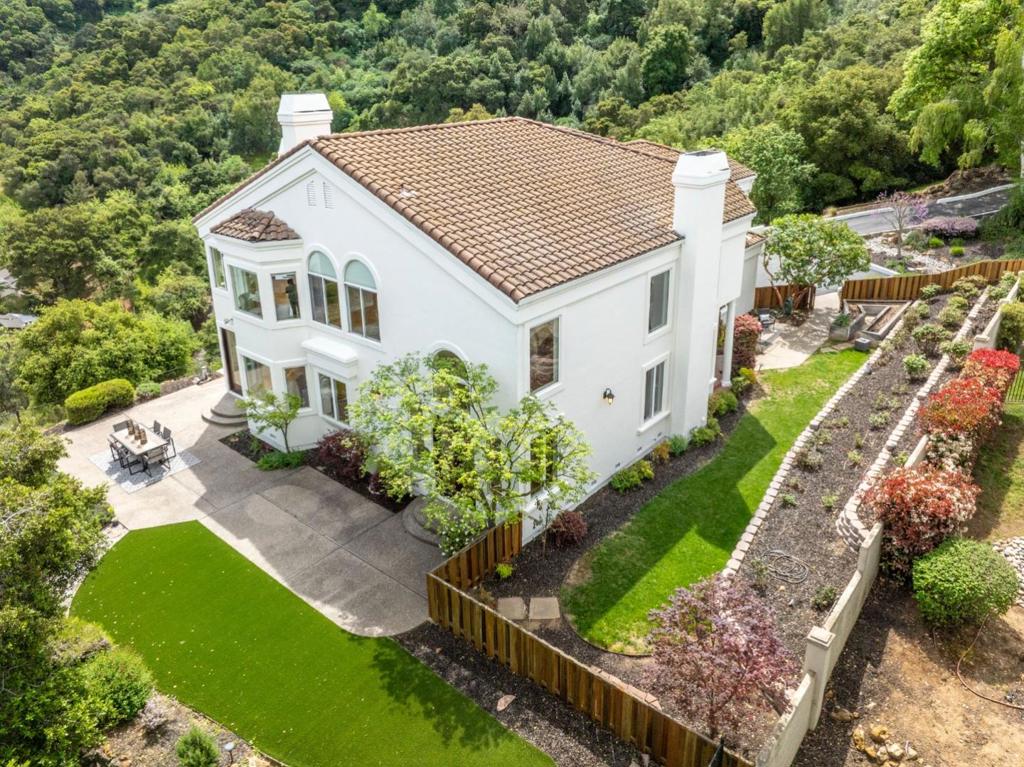 1566 Llagas Road