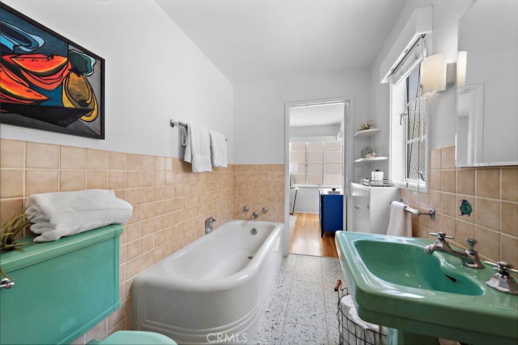 Woods Cove (WC) - Residential Lease