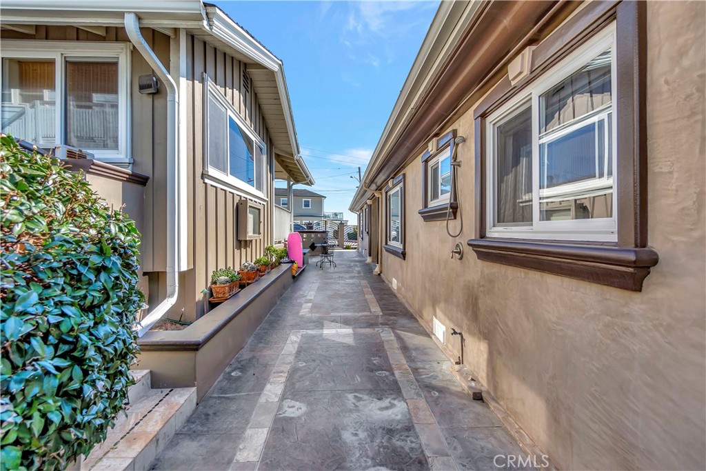 The Village (VIL) - Residential Income
