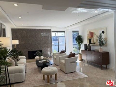 Photo of 125 N GALE Drive #306, Beverly Hills, CA 90211 (MLS # 26830927)