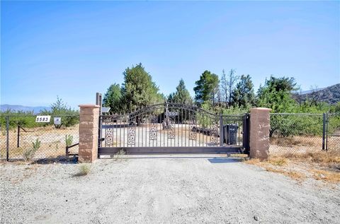 5597 Hess Road Phelan CA 92371