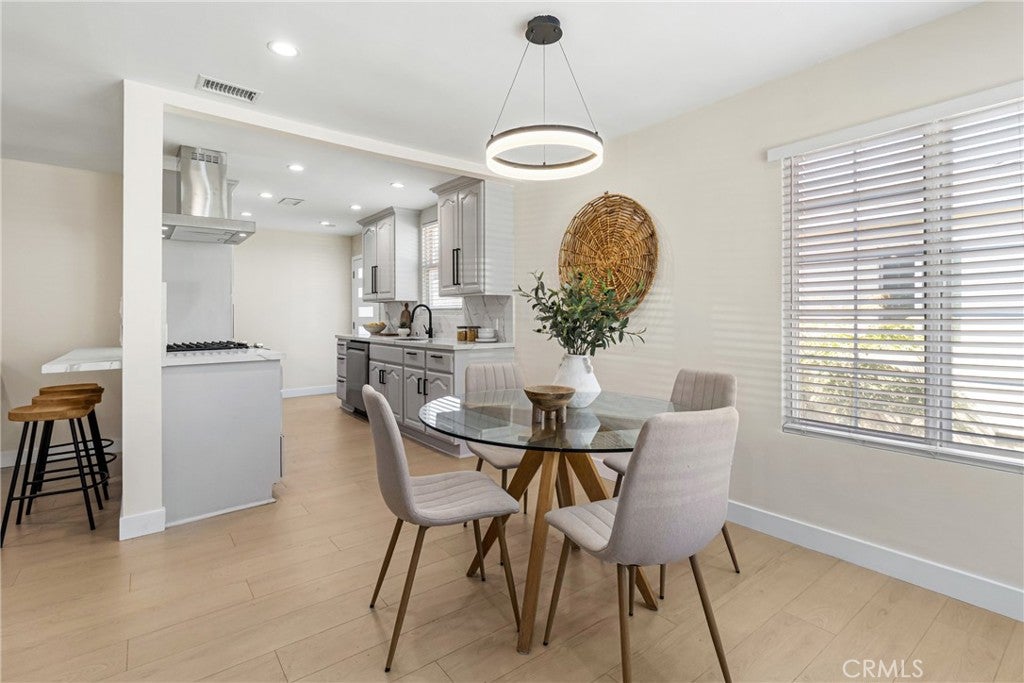 Properties 4 18216 Hartland Street