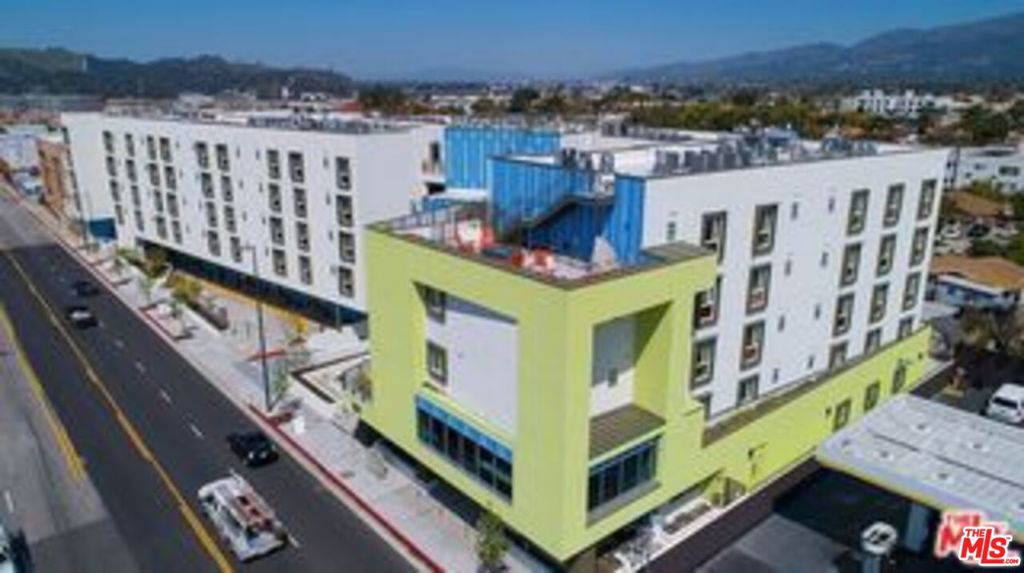 Virtual tours are available! This sophisticated 2bd/2ba apartment home is available 10/24/25 and may be pre-leased immediately! Reconsider what it means to live in luxury in a community that checks every box for comfort, convenience, and style. At this community, you can begin and end your day connected to the lively energy that surrounds Glendale, CA. Situated in the dynamic Moorpark neighborhood, this one-bedroom apartment home boasts high-end finishes such as stainless steel appliances and vinyl plank flooring alongside enticing on-site attractions, including a rooftop terrace and a fitness center. Luxe living is more than just what's inside your community; it's about an unparalleled location. Nestled in a highly walkable neighborhood, this community is just steps away from popular destinations such as Glendale Galleria, downtown Glendale and The Americana at Brand. You will also enjoy proximity to public transit stops and Interstate 5, placing everything the San Fernando Valley has to offer at your fingertips.