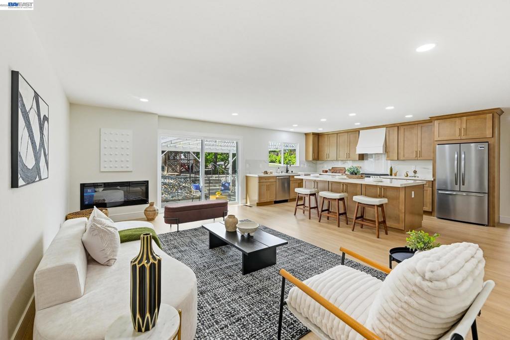 540 Hamilton Way