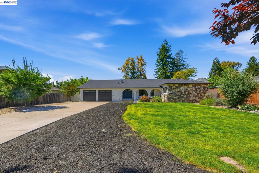 540 Hamilton Way