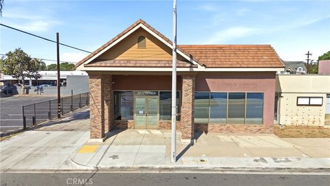 Photo of 215 S Citrus Avenue, Covina, CA 91723 (MLS # CV26016819)