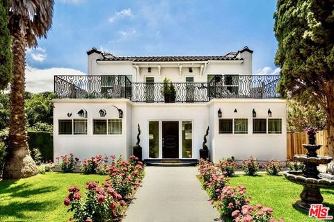 6110 N De Longpre Avenue Los Angeles CA 90028