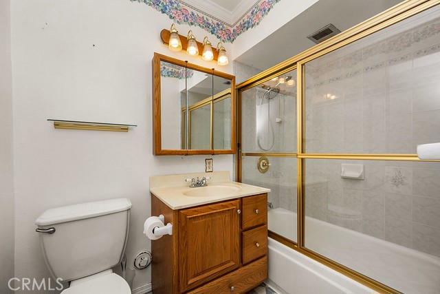 2713 W Huckleberry