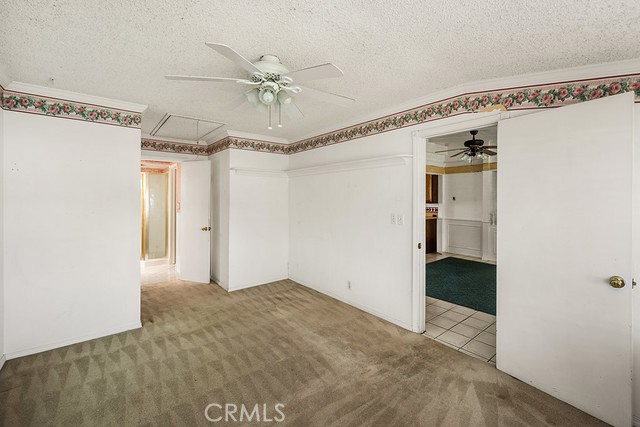 2713 W Huckleberry