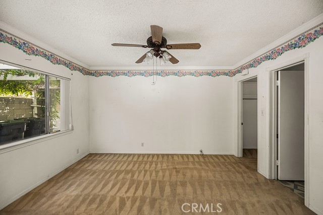 2713 W Huckleberry