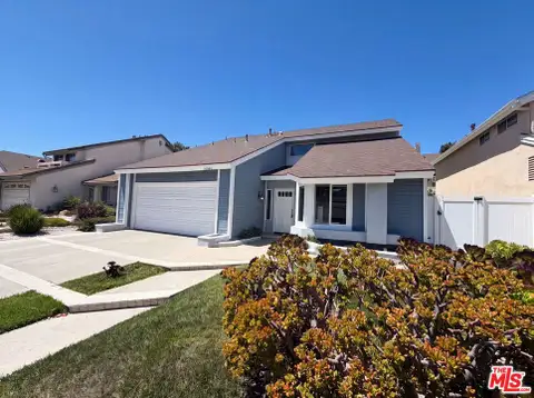 MLS: 26856473
