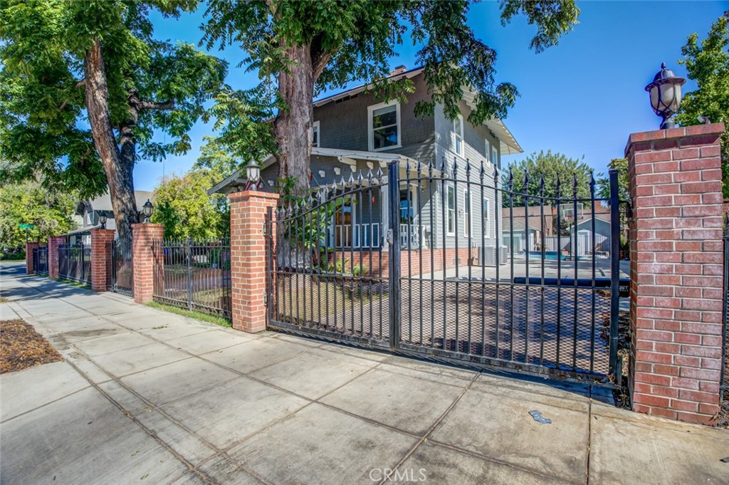 2124 20th Street