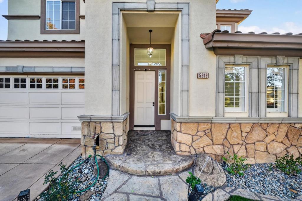 5916 Pistoia Way